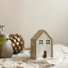 Load image into Gallery viewer, Ceramic Scandi Natural House