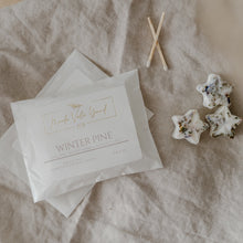 Load image into Gallery viewer, Winter Pine Wax Melts
