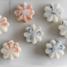 Load image into Gallery viewer, Retreat Wax Melts
