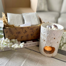 Load image into Gallery viewer, Wax Melt Gift Box - Tranquil Burner
